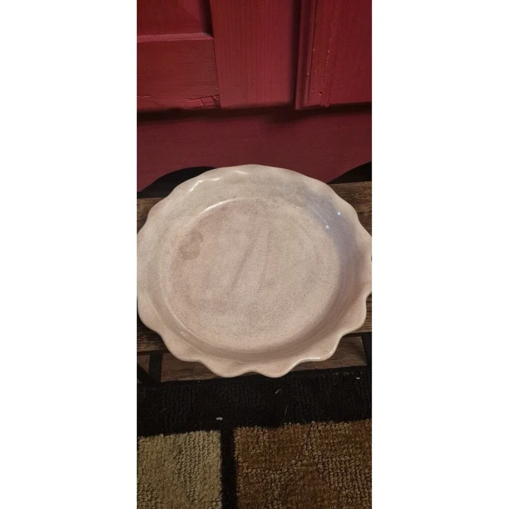 Vintage 1979 Ceramic 8 Inch Pie Keeper  Ceramics Tann Lattice Pie Shape